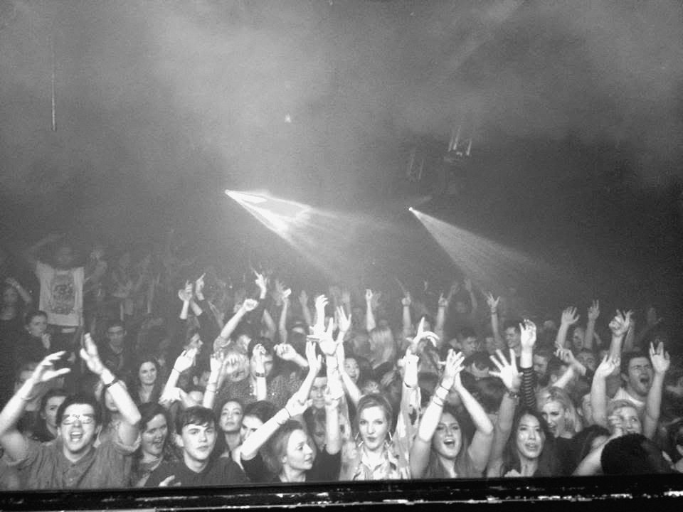 A crowd under the lights, 2019